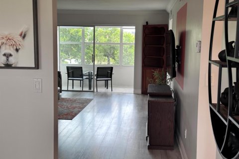 Condominio en venta en Sunrise, Florida, 2 dormitorios, 95.69 m2 № 2088259 - foto 3