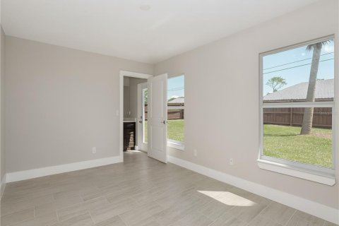 House in Saint Lucie, Florida 4 bedrooms, 203.27 sq.m. № 1899544 - photo 15