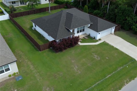 House in Saint Lucie, Florida 4 bedrooms, 203.27 sq.m. № 1899544 - photo 24