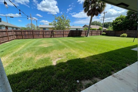 House in Saint Lucie, Florida 4 bedrooms, 203.27 sq.m. № 1899544 - photo 22