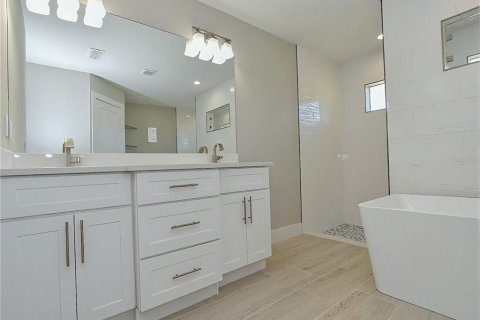 House in Saint Lucie, Florida 4 bedrooms, 203.27 sq.m. № 1899544 - photo 9