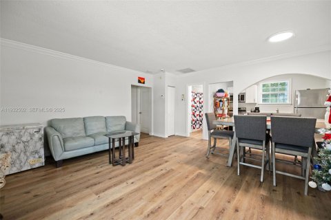 Casa en venta en Jupiter, Florida, 2 dormitorios, 72.46 m2 № 1991836 - foto 11