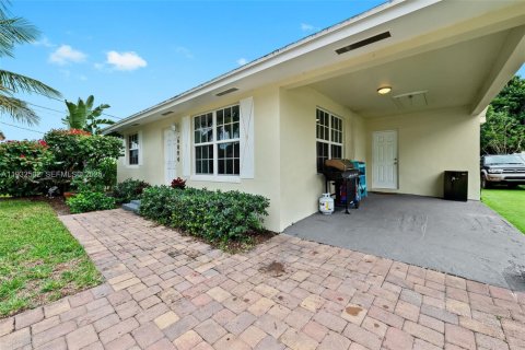 Casa en venta en Jupiter, Florida, 2 dormitorios, 72.46 m2 № 1991836 - foto 5