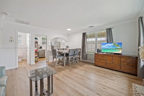 Casa en venta en Jupiter, Florida, 2 dormitorios, 72.46 m2 № 1991836 - foto 10