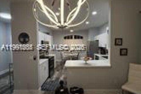 Снять в аренду виллу или дом в Порт-Сент-Луси, Флорида 3 спальни, 167.69м2, № 2052389 - фото 9