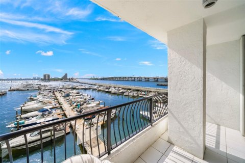 Condominio en venta en Miami, Florida, 37.16 m2 № 1756087 - foto 12
