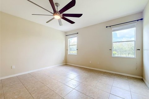 Townhouse in Orlando, Florida 3 bedrooms, 218.51 sq.m. № 2208023 - photo 10