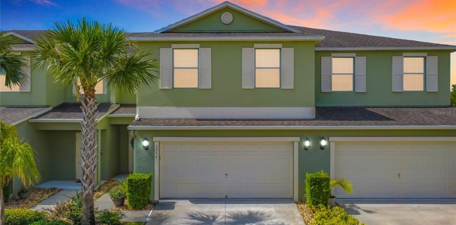 Townhouse in Orlando, Florida 3 bedrooms, 218.51 sq.m. № 2208023