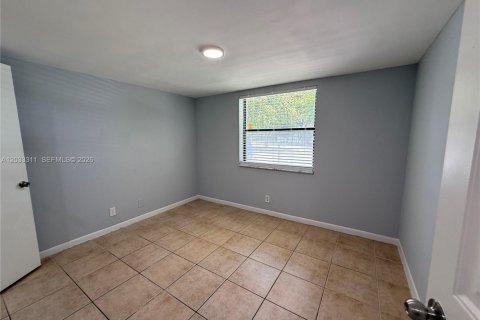 Casa en alquiler en West Palm Beach, Florida, 2 dormitorios, 102.19 m2 № 2077694 - foto 11
