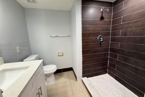 Casa en alquiler en West Palm Beach, Florida, 2 dormitorios, 102.19 m2 № 2077694 - foto 14