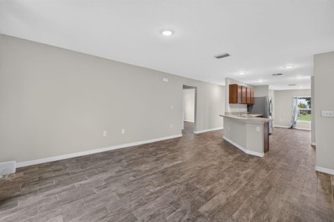 Villa ou maison à vendre à Port St. Lucie, Floride: 3 chambres, 144.18 m2 № 2397974 - photo 10