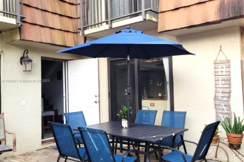 Купить таунхаус в Дейви, Флорида 3 спальни, 153.66м2, № 1963785 - фото 22