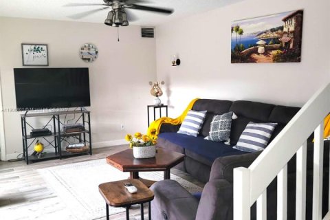 Купить таунхаус в Дейви, Флорида 3 спальни, 153.66м2, № 1963785 - фото 4