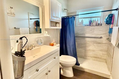 House in West Palm Beach, Florida 1 bedroom, 61.5 sq.m. № 2008274 - photo 8