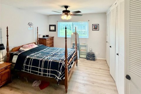 House in West Palm Beach, Florida 1 bedroom, 61.5 sq.m. № 2008274 - photo 7