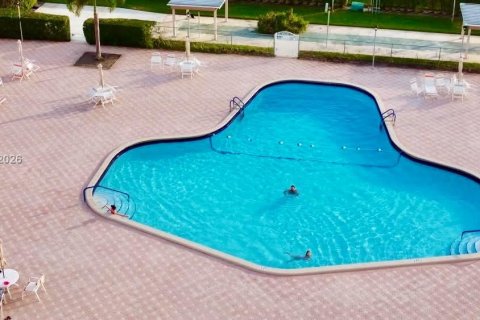 House in West Palm Beach, Florida 1 bedroom, 61.5 sq.m. № 2008274 - photo 22