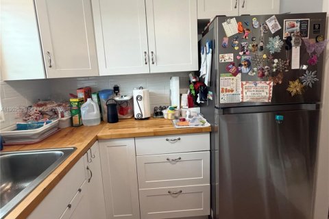 House in West Palm Beach, Florida 1 bedroom, 61.5 sq.m. № 2008274 - photo 5