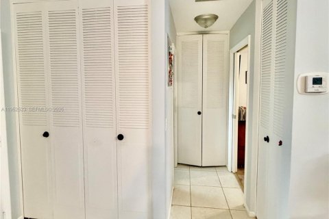 House in West Palm Beach, Florida 1 bedroom, 61.5 sq.m. № 2008274 - photo 6