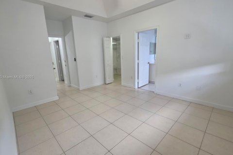 Adosado en alquiler en Doral, Florida, 4 dormitorios, 146.79 m2 № 1931787 - foto 26