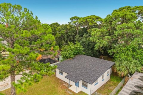 Villa ou maison à vendre à Cocoa, Floride: 3 chambres, 80.27 m2 № 2399478 - photo 4