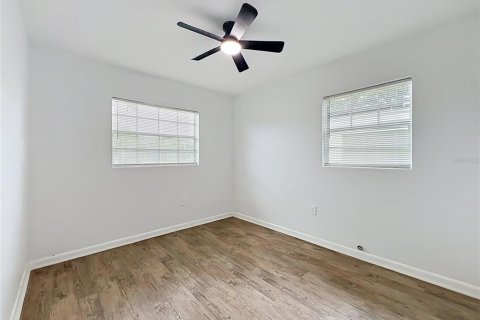 Villa ou maison à vendre à Cocoa, Floride: 3 chambres, 80.27 m2 № 2399478 - photo 14