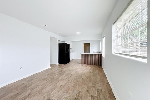 Villa ou maison à vendre à Cocoa, Floride: 3 chambres, 80.27 m2 № 2399478 - photo 7