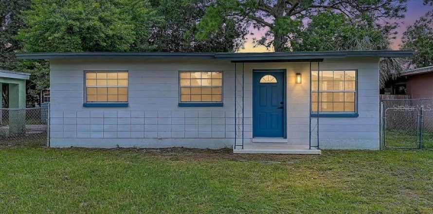 Villa ou maison à Cocoa, Floride 3 chambres, 80.27 m2 № 2399478
