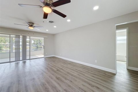 Villa ou maison à vendre à Saint Petersburg, Floride: 3 chambres, 110.74 m2 № 2236519 - photo 6