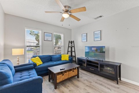 Apartment in Tampa, Florida 3 bedrooms, 145.67 sq.m. № 1903939 - photo 7