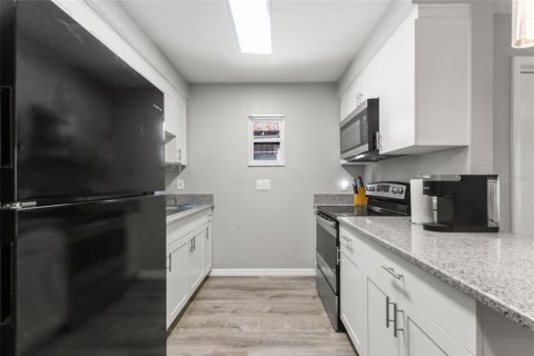 Apartment in Tampa, Florida 3 bedrooms, 145.67 sq.m. № 1903939 - photo 13