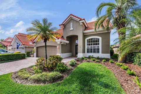 Villa ou maison à vendre à Lutz, Floride: 4 chambres, 256.5 m2 № 2231523 - photo 2