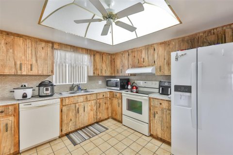 Casa en venta en Saint Petersburg, Florida, 2 dormitorios, 128.86 m2 № 2155580 - foto 11