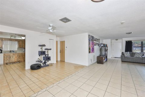 Casa en venta en Saint Petersburg, Florida, 2 dormitorios, 128.86 m2 № 2155580 - foto 8