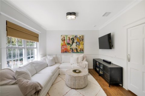 Купить виллу или дом в Корал-Гейблс, Флорида 5 спален, 270.35м2, № 2049754 - фото 5