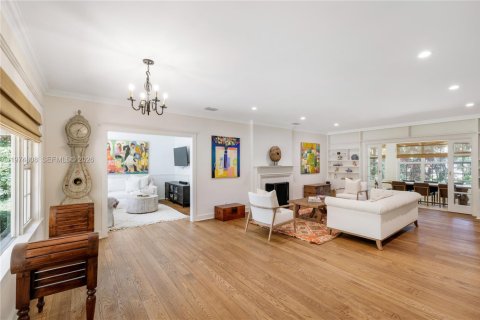 Купить виллу или дом в Корал-Гейблс, Флорида 5 спален, 270.35м2, № 2049754 - фото 3