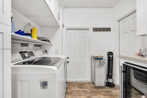 Снять в аренду виллу или дом в Майами-Спрингс, Флорида 3 спальни, 145.76м2, № 2056617 - фото 16