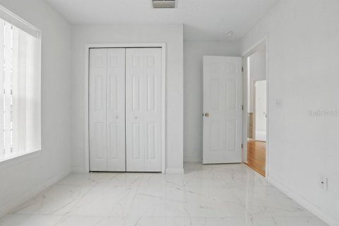 House in Davenport, Florida 3 bedrooms, 120.77 sq.m. № 1650447 - photo 26