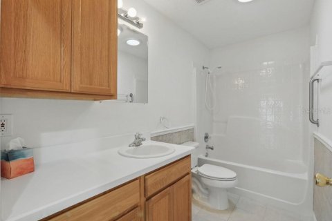 House in Davenport, Florida 3 bedrooms, 120.77 sq.m. № 1650447 - photo 24