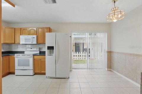 House in Davenport, Florida 3 bedrooms, 120.77 sq.m. № 1650447 - photo 8