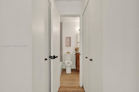 Copropriété à vendre à Miami, Floride: 2 chambres, 112.6 m2 № 2066260 - photo 21