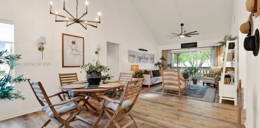 Condo à Miami, Floride, 2 chambres  № 2066260