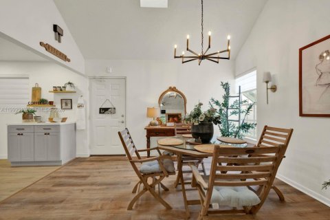 Copropriété à vendre à Miami, Floride: 2 chambres, 112.6 m2 № 2066260 - photo 3