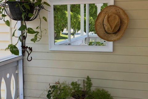 Copropriété à vendre à Miami, Floride: 2 chambres, 112.6 m2 № 2066260 - photo 27