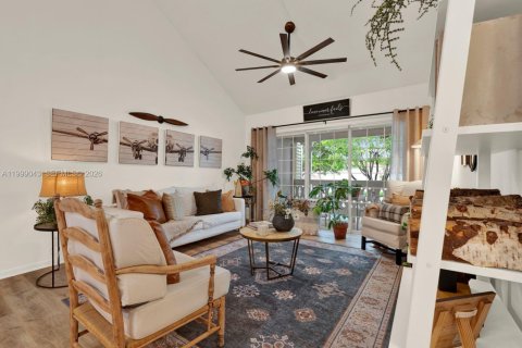 Copropriété à vendre à Miami, Floride: 2 chambres, 112.6 m2 № 2066260 - photo 5