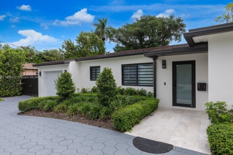 Villa ou maison à louer à South Miami, Floride: 3 chambres, 120.4 m2 № 1964172 - photo 5