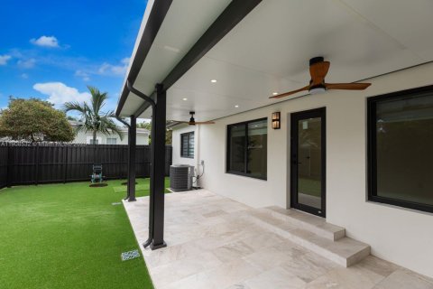 Villa ou maison à louer à South Miami, Floride: 3 chambres, 120.4 m2 № 1964172 - photo 11