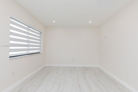 Villa ou maison à louer à South Miami, Floride: 3 chambres, 120.4 m2 № 1964172 - photo 28