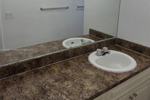 Apartment in Cutler Bay, Florida 2 bedrooms, 20773.04 sq.m. № 1956884 - photo 14