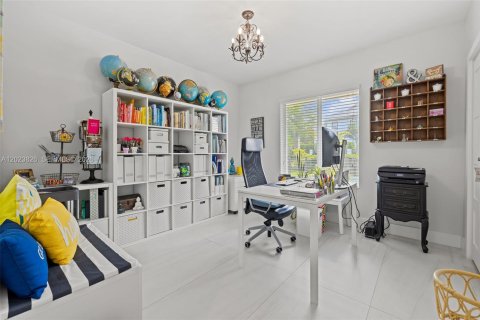 Купить виллу или дом в Майами, Флорида 4 спальни, 244.7м2, № 2178663 - фото 30