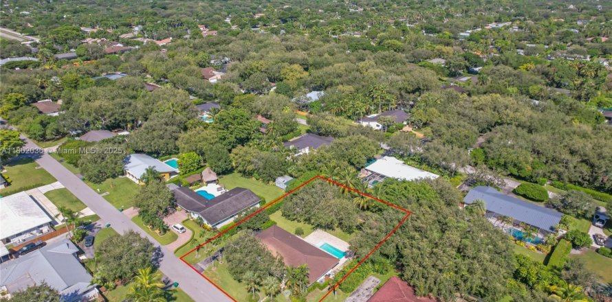Casa en Palmetto Bay, Florida 3 dormitorios, 183.02 m2 № 1742464